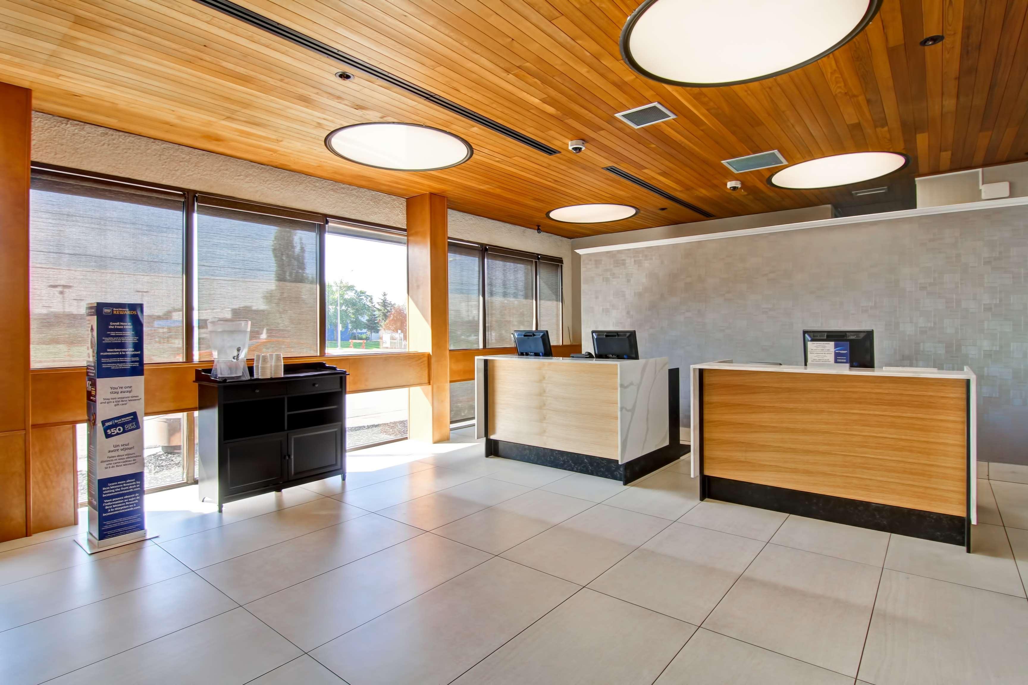 Best Western Cedar Park Inn Edmonton Exterior foto