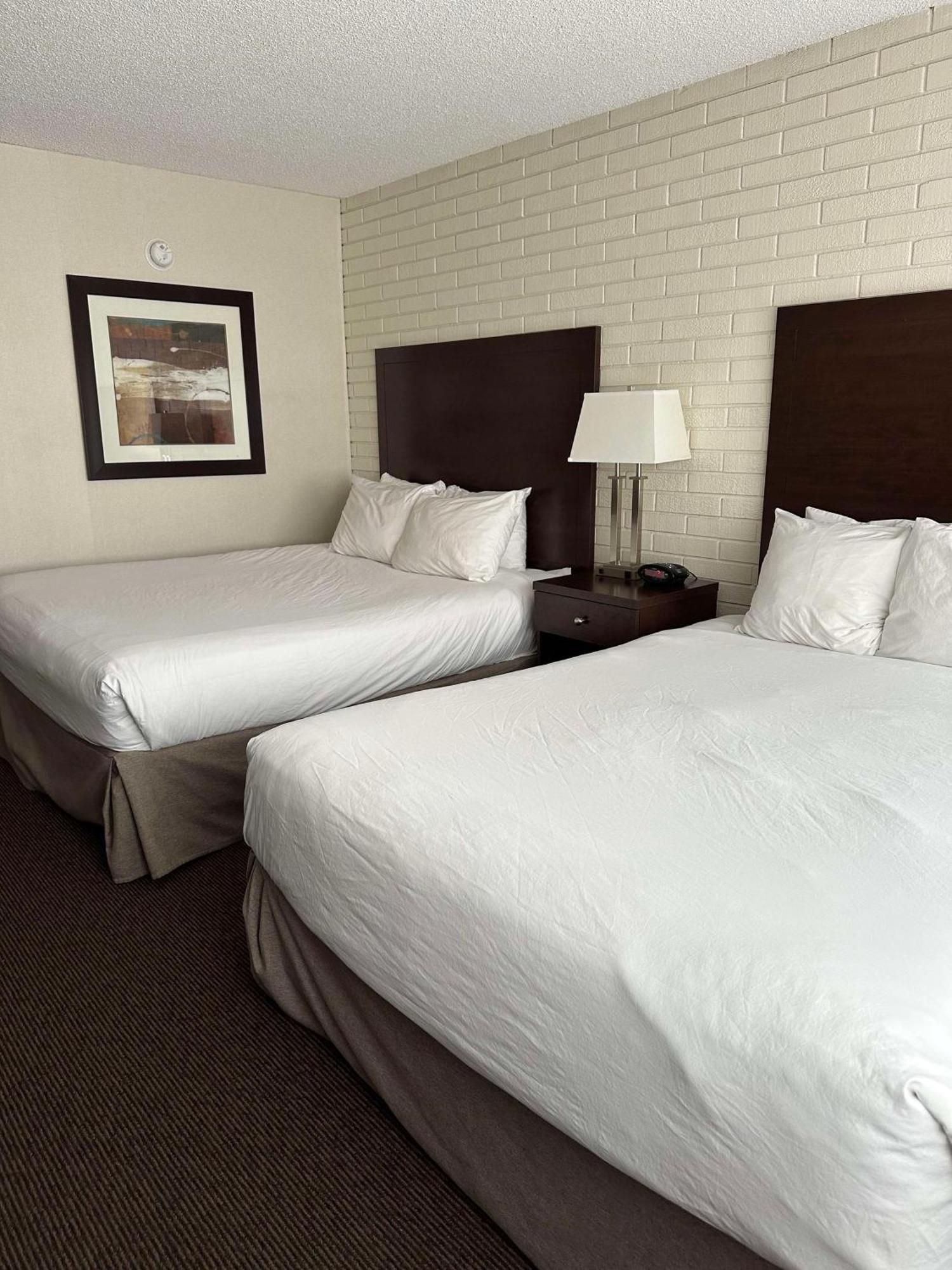 Best Western Cedar Park Inn Edmonton Exterior foto